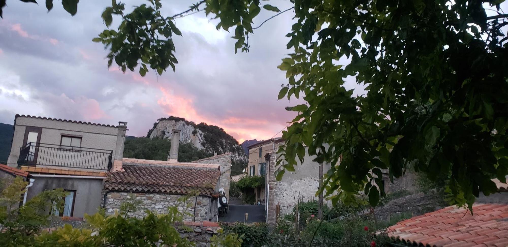Le Balcon Leilighet Camps-sur-l'Agly Eksteriør bilde